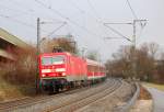 Direkt nach einem Regenschauer konnte ich am Freitag, den 13.1.2012, diese Aufnahme der Stuttgarter 143 575-9 mit einem Regionalzug nach Stuttgart Hbf zwischen Plochingen und Reichenbach machen.
