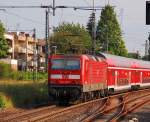 Auch wenn anderes im Zielanzeiger steht....die 143 009-0 schiebt den RB 27 Zug nach Koblenz....als sie den Rheydter Hbf am 5.6.2012 verlsst.