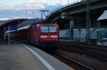 Von der Moselbahn gerade in den Koblenzer Hbf mit einer RB aus Trier ist hier die schiebende 143 263-2 abgelichtet zu sehen. 4.3.2014