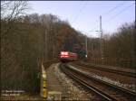 143 038 mit dem RB17502 Elsterwerda-Chemnitz Hbf, kurz vor der Einfahrt in den in luftiger Hhe liegenden (beidseitig umgeben von einem Viadukt) Bf Steina, 16.02.07.