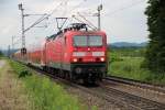 Trabbi auf der Rheintalbahn - 143 640-1 mit einem RE nach Basel Bad Bf. am 19.08.2015 kurz nach Denzlingen. 