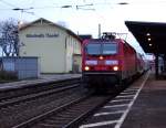 Abschied von der Saalebahn - 143 190-7 mit einer der letzten RBs von DB Regio nach Naumburg (Saale) Hbf bei einem kurzen Aufenthalt in Göschwitz (Saale) am 12. Dezember 2015.