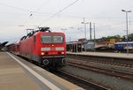 Der letzte Tag mit 143 und den Dostos war am 11.06.16. auch auf der Strecke Dresden Hbf- Hof Hbf und zurück. Hier der vorlezte Zug RE 4775 mit 143 829-0 in Hof Hbf.
Gruß an den Tf :) 