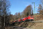143 810-0 mit der RB 17215 (Freiburg(Brsg)Hbf-Neustadt(Schwarzw)) bei Hinterzarten 10.12.16