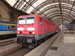 DB 143 973 mit der S 32735 (S2) von Dresden-Flughafen nach Pirna, am 22.02.2019 in Dresden Hbf.