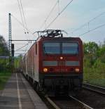 143 194-9 mit RB 27 (Rhein-Erft-Bahn) kommt von Koblenz und fhrt am 11.04.2011 in den Bf Bonn-Oberkassel ein.