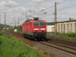 Die 143 243-4 verlässt den Bahnhof Cossebaude in Richtung Dresden- Friedrichstadt. Gesehen am 08.05.2015. 