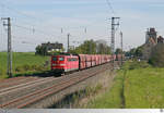 151 130-2 ist auf der KBS 920 am 10. Mai 2017 mit einen Kohlenzug Richtung Treuchtlingen unterwegs. Am Zugschluß schob 151 043-7 nach. Die Aufnahme entstand bei Herrnberchtheim.