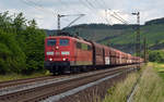 Unterstützt von der Schublok 151 001 zieht 151 031 am 16.06.17 einen Erzzug durch Himmelstadt Richtung Würzburg.