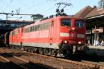 151 166 und Schwesterlok mit einem Erzzug im Bahnhof Hamburg-Harburg (19.08.2009)