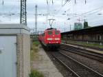 151 mit einem sehr langen Containerzug am 11.06.05 durch Wrzburg
Richtung Norden.