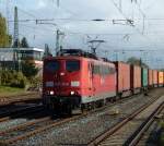 In Hameln Hbf traf ich am 26.10.2010 die 151 074 mit einem Container-Ganzzug.