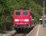151 153-4 durchfhrt am 7. Mai 2011 als Lz nach Probstzella den Bahnhof Ludwigsstadt ber Gleis 5.