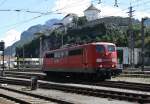 151 066-8 ist am 7.8.2012 beim Rangieren in Kufstein. Seltener Anblick einer 151 in Kufstein. Gebracht hat sie einen Tankzug.