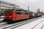 Die 151 060-1 mit der bergabe aus Mnchen Riem nach Mnchen Nord durch Mnchen Heimeranplatz am 26.01.2013