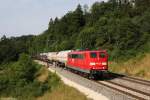 151 067 mit einem gemischten Gterzug am 03.08.2013 bei Gundelsheim.