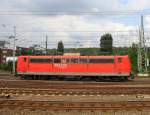 151 153-4 von Railion rangiert in Aachen-West. 
Aufgenommen vom Bahnsteig in Aachen-West bei schönem Sonnenschien am Nachmittag vom 5.8.2014. 