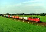 151 126 mit Gterzug Richtung Buchholz (Nordheide) am 16.08.2002 zwischen Maschen und Jesteburg