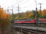 Kurz vor Ende kam dann noch ein 3ter Güterzug mit unbekannten 151 aber hier diesmal eine 155er im Schlepp durch Gremberg gefahren.

Gremberg 24.10.2015