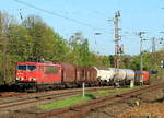 Knapp drei Stunden nach dem vorherigen Bild entstand diese Aufnahme der 155 019-3 in Hilden, jetzt ist sie mit einem Güterzug Richtung Norden unterwegs (18.04.2018)