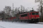 11. Dezember 2012, Lok 155 103 hat mit ihrem Güterzug den Bahnhof Kronach in Richtung Lichtenfels gerade hinter sich gelassen.
