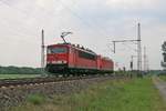 155 055-7 + 185 014-8 fuhren am 18.05.2016 als Lokzug in Richtung Wunstorf durch Dedensen-Gümmer.