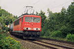25. August 2006, Lok 155 191 befördert einen Kesselwagenzug durch Kronach in Richtung Lichtenfels.