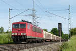 23. Mai 2011, Lok 155 037 hat einen Güterzug aus Saalfeld am Haken und fährt in der Zettlitzer Kurve in Richtung Lichtenfels.