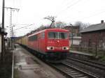 155 121-7 ist mit einem Containerzug in Richtung Coswig unterwegs hier im Hp DD-Cotta.10.11.07