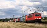 Nrdlich von Waghusel konnte 155 218 mit einem Containerzug Richtung Sden am 20.07.08 festgehalten werden.