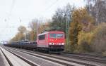 Ein Strahdrahtrollenzug hatte die 155 080-5 am Haken.Fotografiert am S-Bahnhof Dedensen/Gmmer am 14.11.2009.