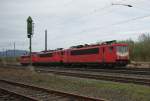 155 214-0 am Ende eines kleinen Lokzuges in Fahrtrichtung Norden. Zuglok war 151 033-8 und in der Mitte 155 055-7. Aufgenommen am 05.04.2011 in Eschwege West.