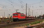 DB 155 268-6 mit Toyota-Ganzzug Richtung Groheringen, in Grokorbetha; 26.08.2011