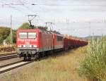 Schlielich kam noch dieses MEG Doppel mit Holzzug durch Eichenberg in Fahrtrichtung Sden: MEG 602: 143 204-6 und MEG 702: 155 196. Aufgenommen am 06.09.2012.