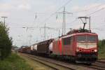 155 219 am 24.8.12 mit 185 079 und gemischten Gterzug in Ratingen-Lintorf.