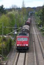 Sie werden immer seltener, die Loks der BR 155 -     155 157-1 (ex DR 250 157-5) Baujahr 1981 befrdert ihren Gterzug ber die KBS 685 Saarbrcken Trier (Bahnstrecke 3230 Saarbrcken-Karthaus).