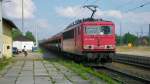 am 29.4.14 hatte ich Glück und konnte die 155 252-0 mit einem vollen Autozug bei der Durchfahrt im Bahnhof Freiberg (Sachs) knipsen, der Richtung Chemnitz (Gößnitz) unterwegs war.