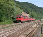 Ein kleiner Lokzug bestehend aus 155 015-1, 155 197-7, 151 032-0 und 155 138-1 kam am 18.07.2014 durch Kaub am Rhein.