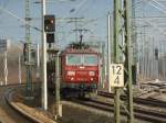 180 017 Railion zieht ihren Skoda Autozug in Richtung Dresden HBF/ Friedrichstadt.
DD-Reick 5.2.11