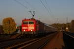 181 209-8 mit einem Intercity auf der Moselbrcke zwischen Koblenz-Gls und Koblenz-Moselwei am 23.10.2011