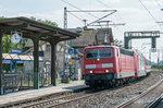 August 22nd 2015. 181 209-8 tows 101 122-0 and IC 2059 to Frankfurt through Bickenbach (Bergstrasse).