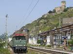 Am 18.09.2021 fuhr die 194 158-2 mit einem Sonderzug der Hammer Eisenbahnfreunde von Hamm nach Rüdesheim, hier bei der Ankunft in Kaub.