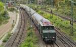 Am 23.09.2022 hatte E 94 088 die Aufgabe, sechs Rheingold-Wagen von Kornwestheim nach Köln-Nippes zu befördern, hier durchfährt sie kurz vor dem Ziel Köln Mediapark