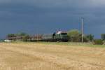 E 94 192 mit DGS 75715 nach Wassertrdingen am 09.08.2011 bei Triesdorf.