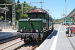 Portrait von EZW E94 088, als diese am Nachmittag des 29.06.2019 sich ans andere Ende ihres privaten Sonderzuges (Seebrugg - Neustadt (Schwarzw.) - Freiburg (Brsg) Hbf) im Bahnhof von Neustadt