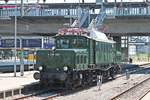 Portrait von EZW E94 088, als diese am Nachmittag des 29.06.2019 im Hauptbahnhof von Freiburg (Breisgau) rangierte, um sich an ihren privaten Sonderzug (Freiburg (Brsg) Hbf - Seebrugg) zu setzten.