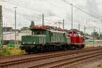 194 158-2 & 212 079 in Solingen Hbf, am 10.07.2021.