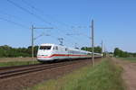 401 057-6 als ICE nach Hamburg am 13.05.2016 in der Nähe von Brahlstorf.