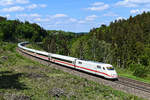 Auf wenig Interesse bei Eisenbahnfotografen stossen die Hochgeschwindigkeitszüge der DB.