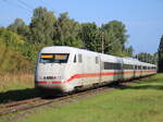 401 501 als ICE 931 von Warnemünde nach Berlin-Südkreuz bei der Durchfahrt in Rostock-Lichtenhagen.31.08.2024 